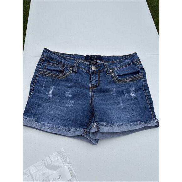 Earl Jeans Shorts Size 9 Junior Shorts - Picture 1 of 4